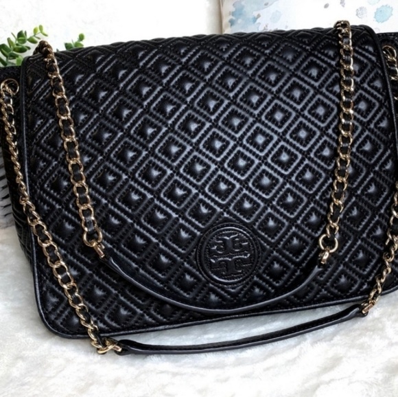 Tory Burch Handbags - Tory Burch large lambskin leather bag